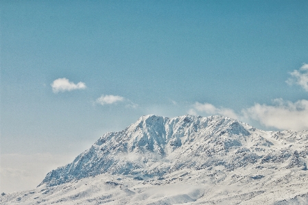 Mountainous landforms mountain sky range Photo