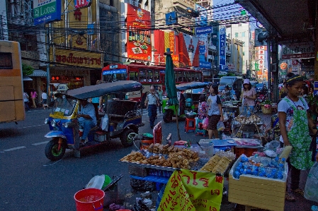 Photo Vente marché mode de transport
 espace public
