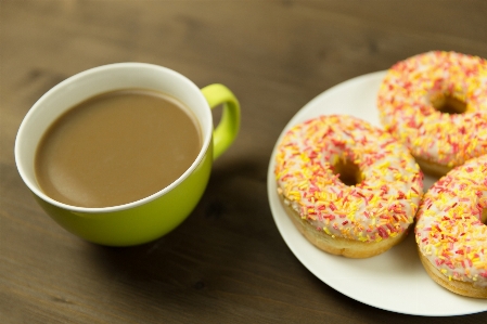 Foto Alimento rosquilla
 plato cocina