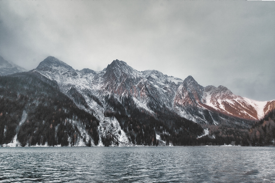 Berg bergige landschaftsformen
 gebirge
 wasser