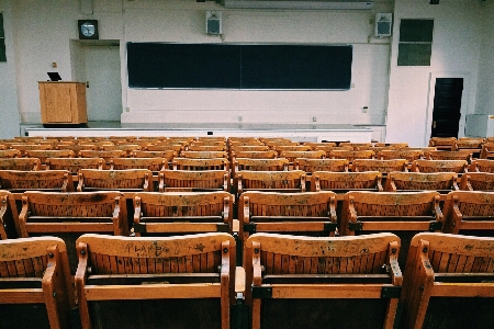 Foto Auditorium
 aula schermo di proiezione
 camera