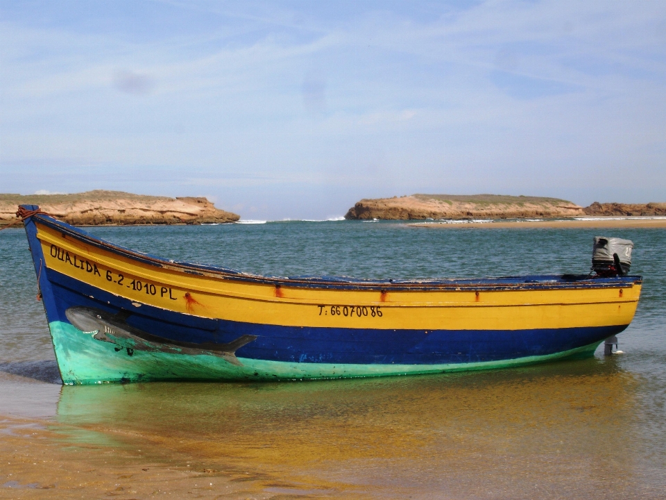 маленький лодка море водный транспорт
