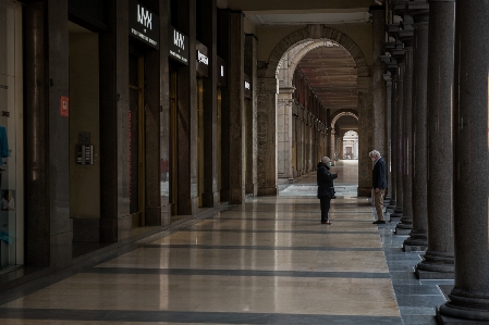 Foto Via roma
 torino
 piemonte
 conversazione