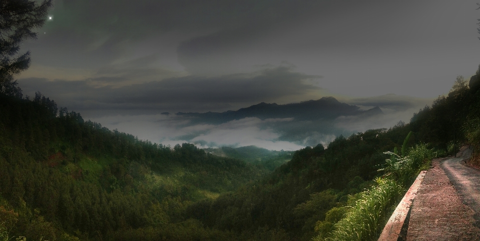 パノラマ 山 暗い 風景