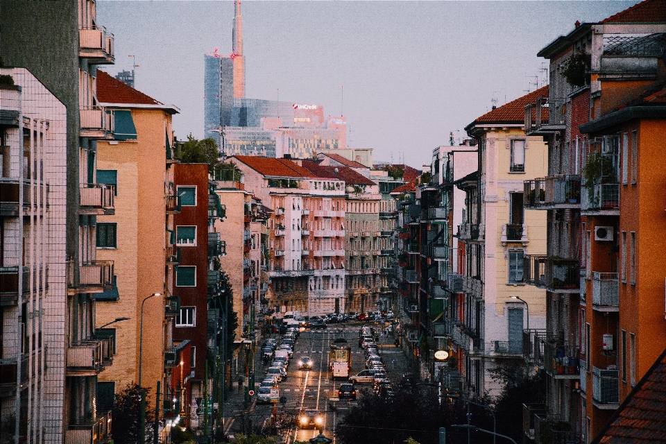 Zone urbaine
 quartier résidentiel
 ville