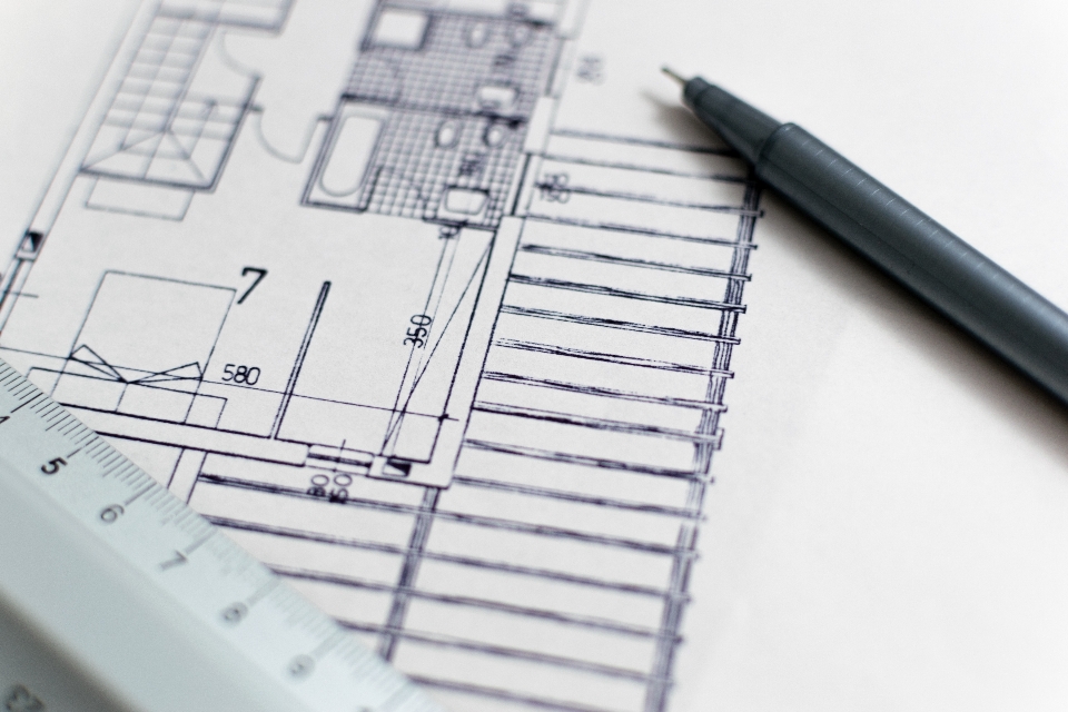 Dibujo planta baja
 texto técnico
