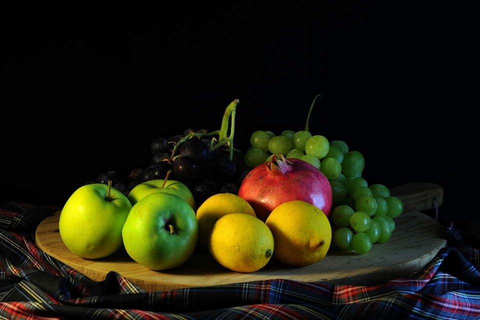 Alimentos naturais
 fotografia de natureza morta
 fruta