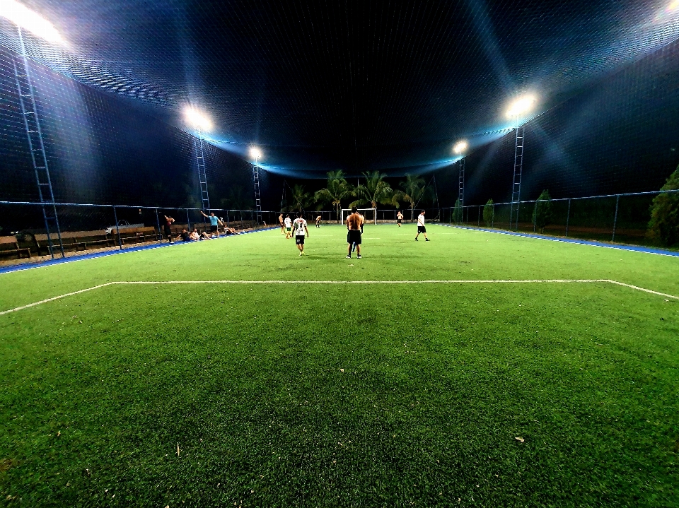 Fútbol escenario deportivo
 estadio especifico de futbol
