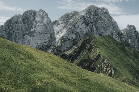 Mountainous landforms mountain highland range Photo