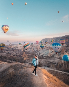 Foto Mongolfiera
 mongolfiera cielo palloncino