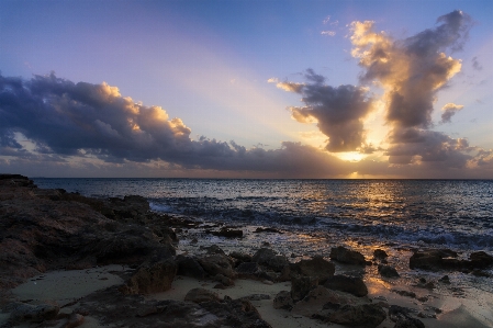 空 海 自然 地平線 写真