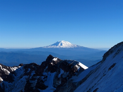 Mountainous landforms mountain range ridge Photo