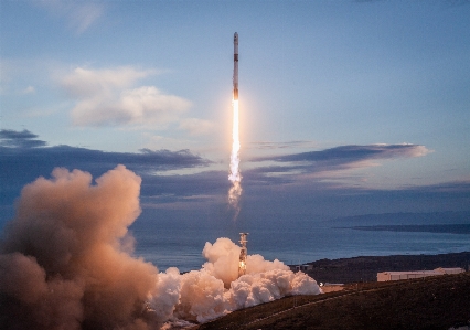 Foto Space shuttle
 razzo navicella spaziale missile