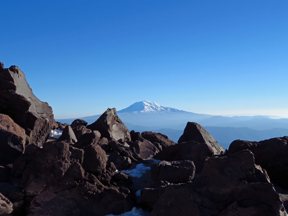 山岳地形
 山 山脈
 海嶺
