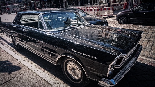 Foto Veicolo terrestre
 a motore
 auto