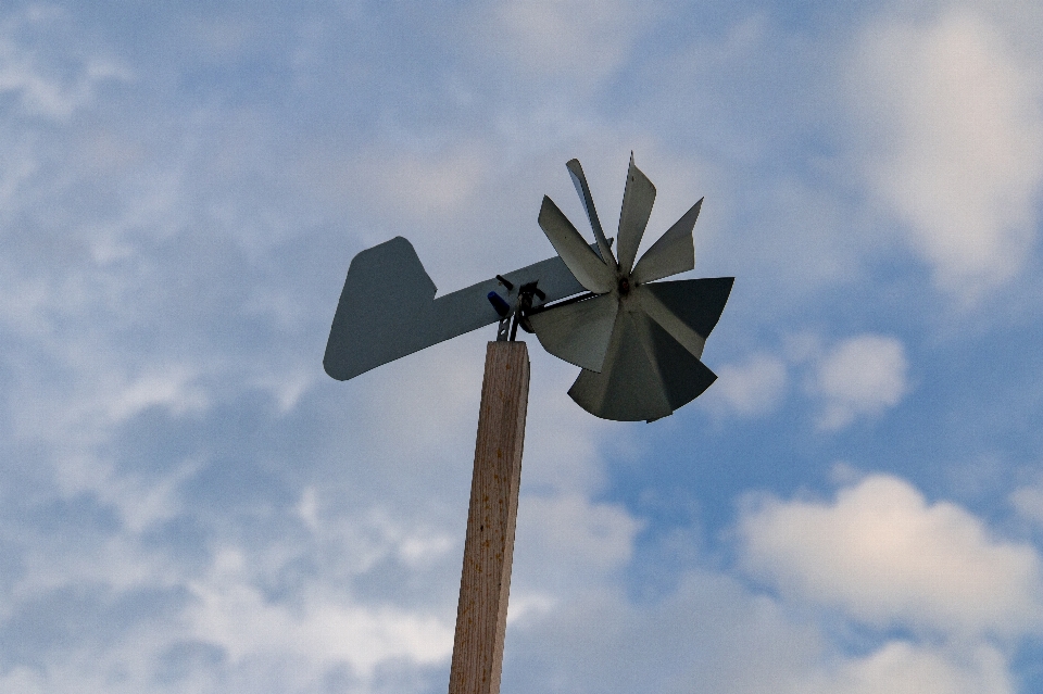 Weather vane windmill propeller wind