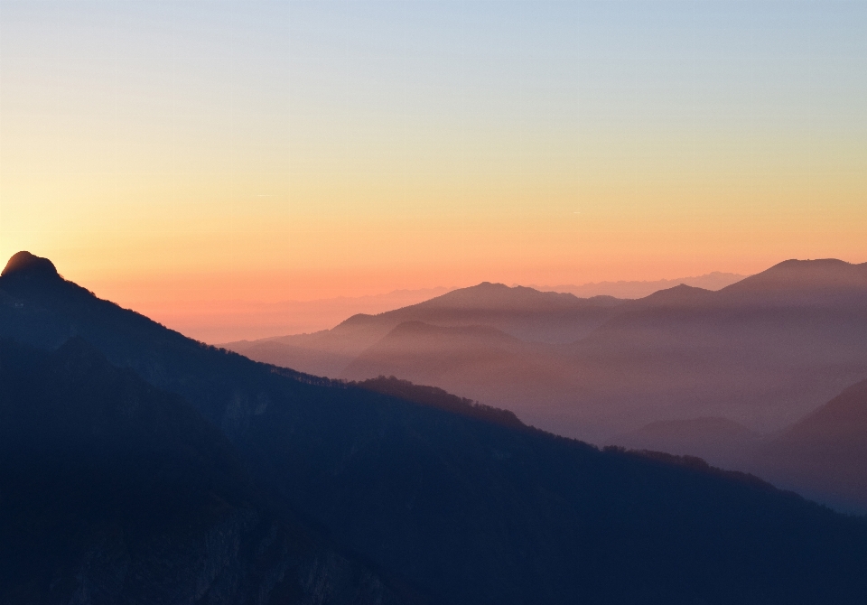 空 山岳地形
 山 大気現象
