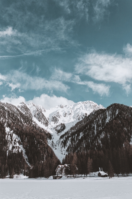 Morfologie montuose
 montagna nevicare cielo