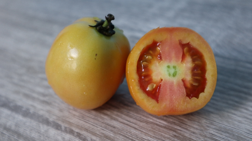 Tomate
 tomate frucht essen