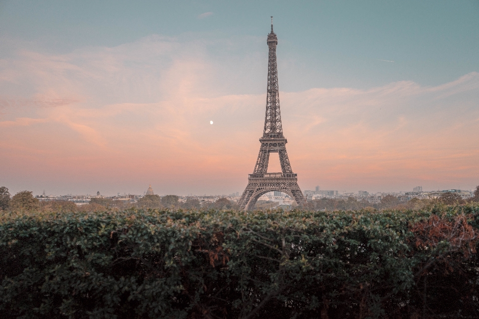 Ciel repère la tour phénomène atmosphérique
