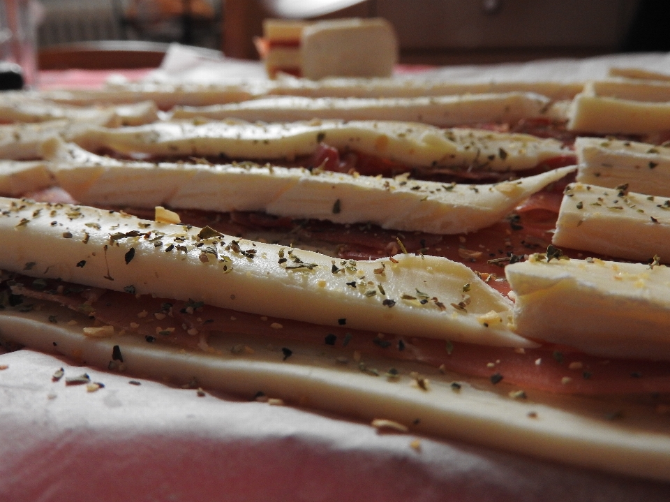 Viande fromage repas épices