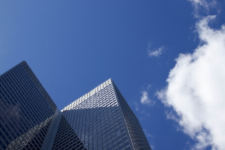 Foto Céu azul dia arranha-céu