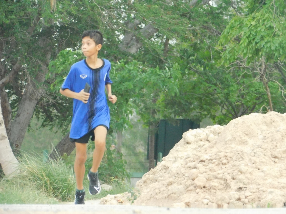 Uruchomić rekreacja na świeżym powietrzu
 jogging