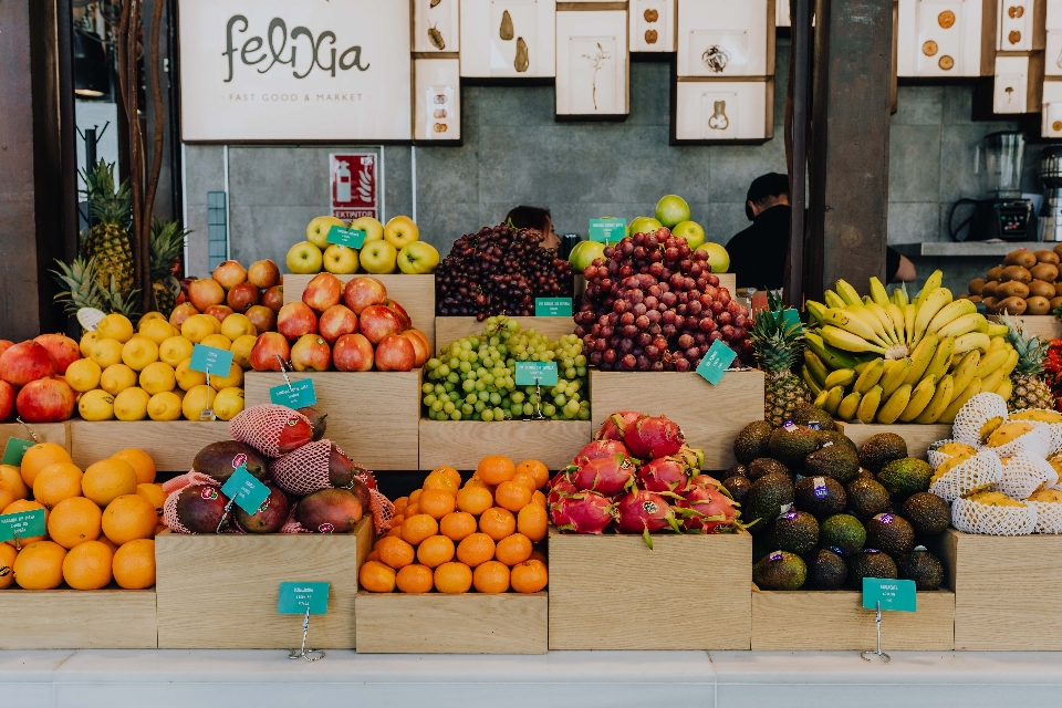 Alimentos naturais
 comida local
 integral
 vendendo