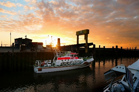 Foto Mar do norte
 pôr sol
 nascer porto
