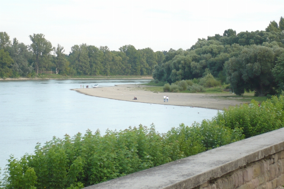 Mur de soutènement
 barrage rivière gravier
