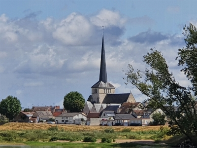 Foto Aldea iglesia el mercado del pueblo
 francia