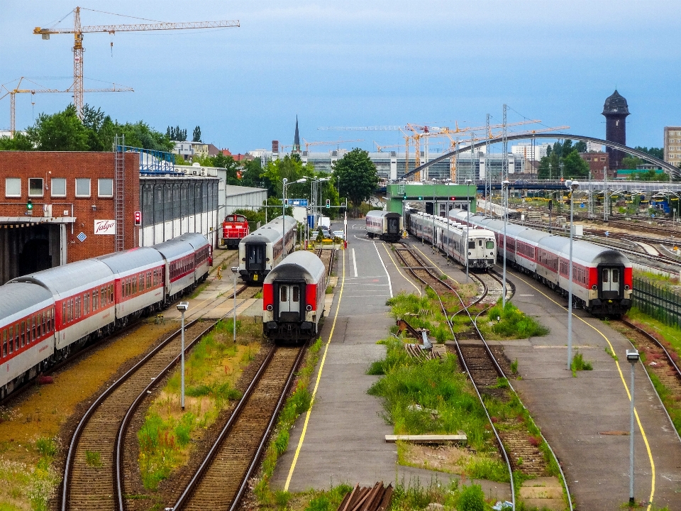 Berlin rue de varsovie
 les trains former