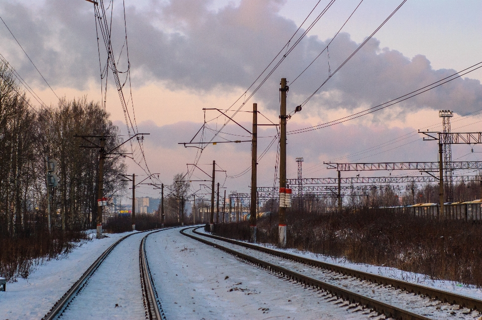 Obraz napowietrzna linia energetyczna
 chmura ścieżka