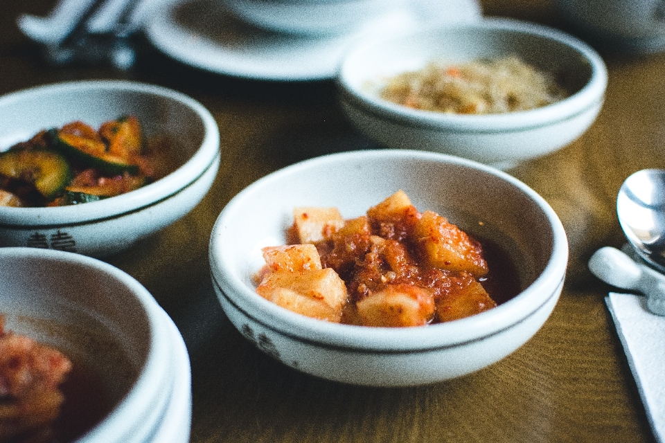 Makanan masakan peralatan makan
 perangkat server
