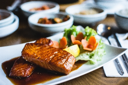 Foto Masakan makanan peralatan makan
 perangkat server
