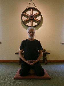 Foto Zen meditasi seiza
 agama budha