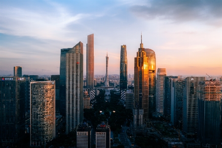 Foto Ciudad bloque de pisos
 cielo tiempo día