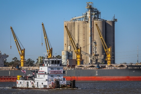 Houstonshipchannel silo water cranes Photo