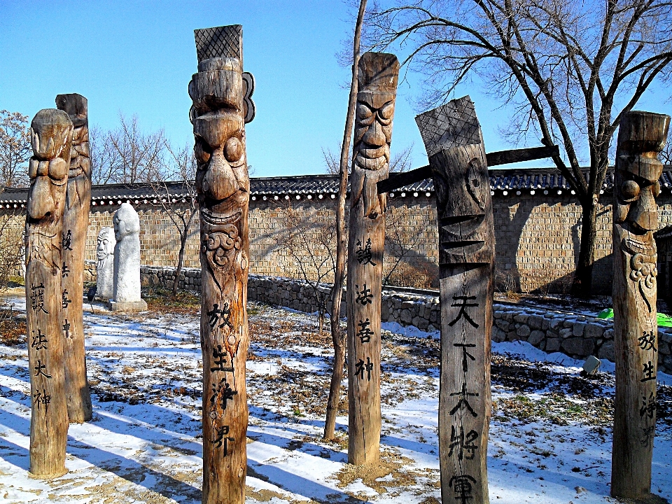 Traditional totem pole korea