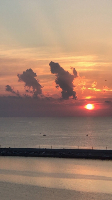 Deniz
 agua nube cielo