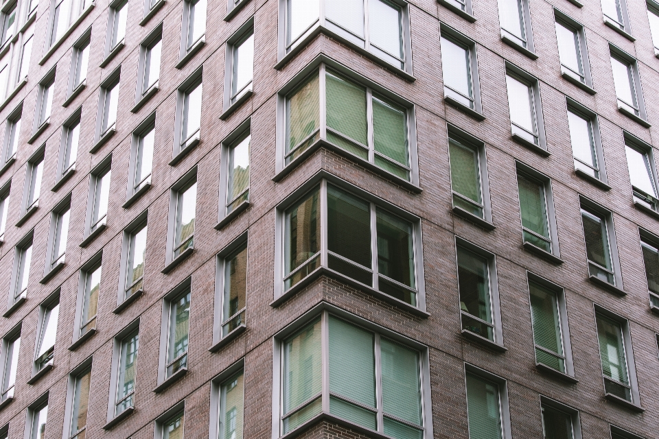 Edificio giorno proprietà finestra