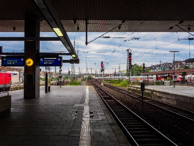 Photo Düsseldorf
 plateforme gare
 architecture