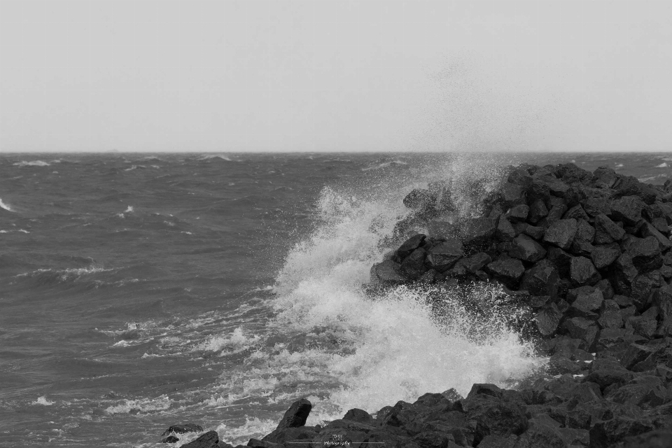 Ondas agua cielo líquido