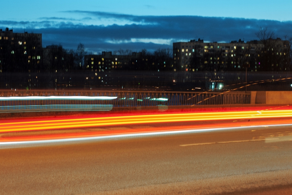 Imagens céu iluminação automotiva
 prédio