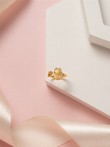 Ring gold rectangle pink Photo