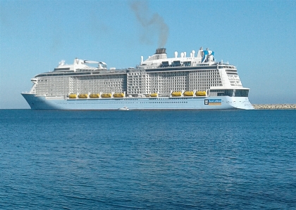 Boat ship sea sky Photo