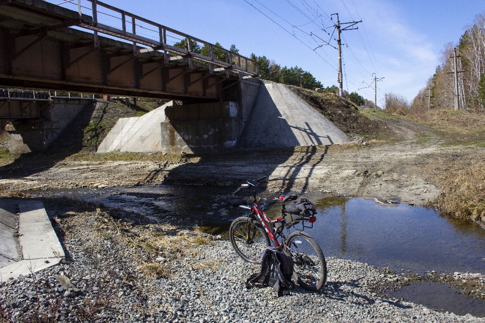 桥 水 stream 铁路