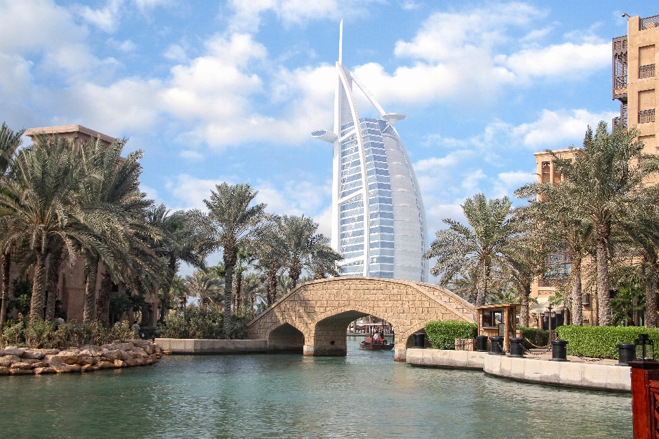 Souk
 madinat
 jumeirah
 água