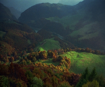 Foto Italia gunung musim gugur tanaman