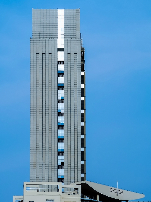 Struktur langit bangunan gedung pencakar